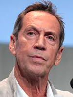 Jonathan Hyde