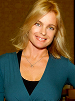 Erika Eleniak