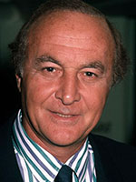 Robert Loggia