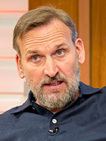 Christopher Eccleston