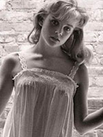 Sue Lyon