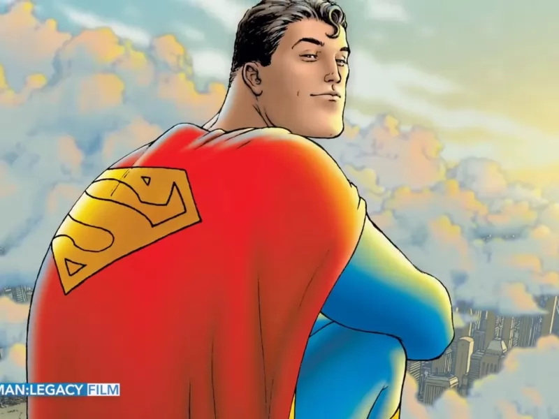 Superman: Legacy cambia titolo, James Gunn svela il costume sui social