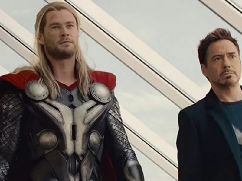 Chris Hemsworth sminuisce Thor: ‘È sostituibile’, ma Robert Downey Jr non è d’accordo