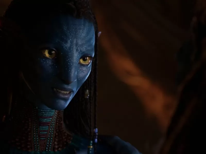 Avatar: Fire and Ash, prima foto ufficiale di Zoe Saldana! Neytiri è tornata