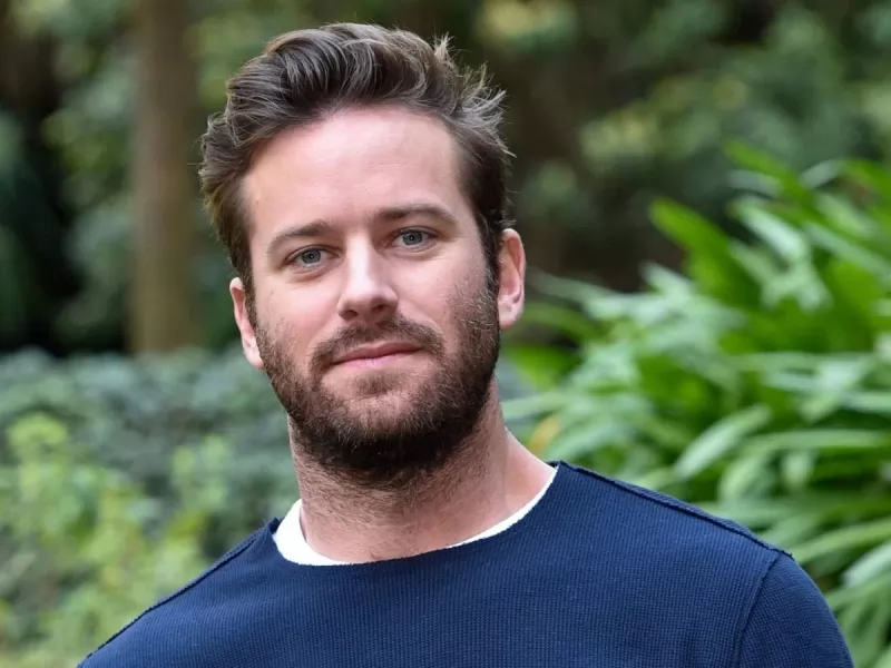 Clamoroso Armie Hammer: il film pubblicizzato dall’attore non esiste!