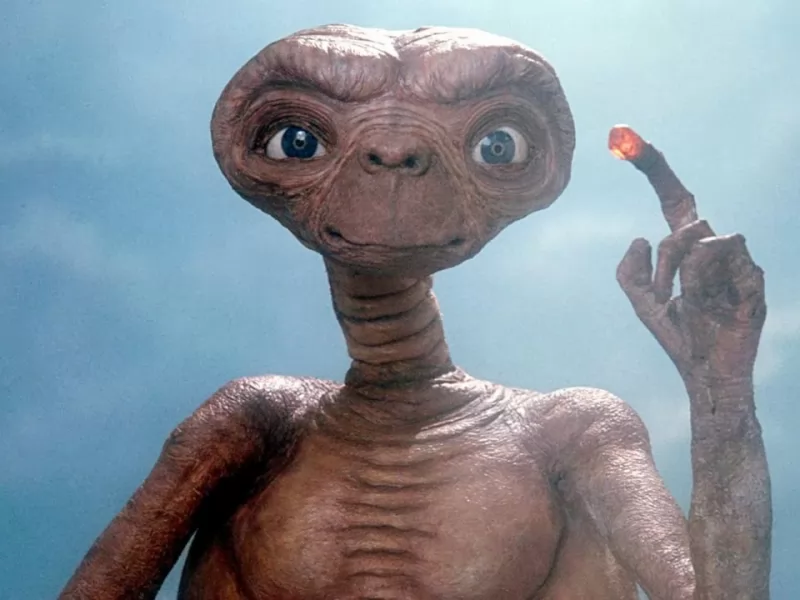 ET doveva avere…una storia d’amore con la mamma di Elliott?! La rivelazione della star