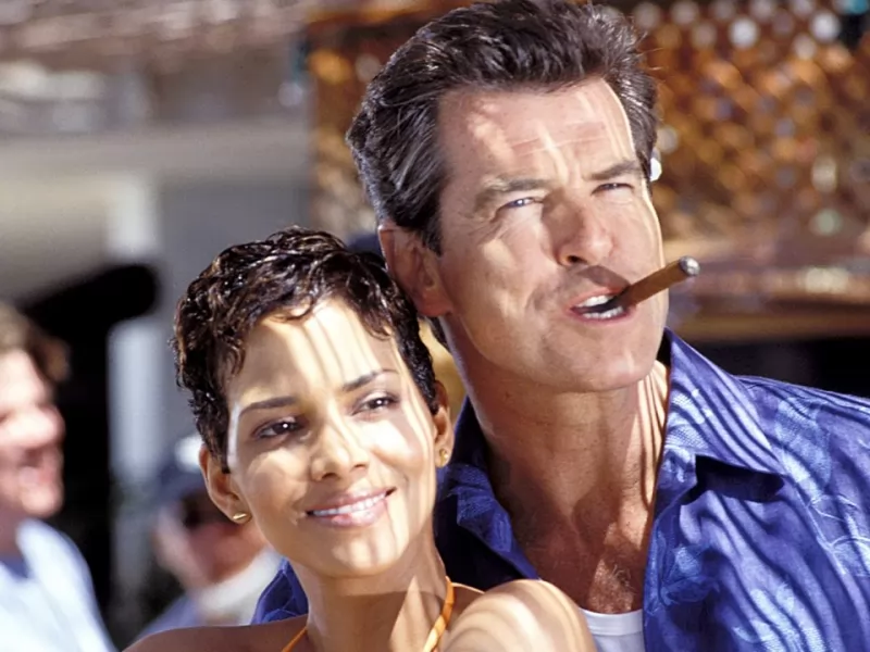 Il nuovo 007 sarà donna? Halle Berry è dubbiosa: ‘Non so se dovrebbe’